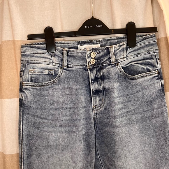 Distressed High Rise Boot- Flying Monkey - Picture 5 of 7